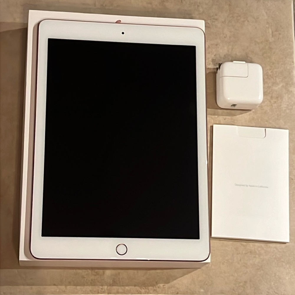 Rose Gold 128gb IPad Pro 9.7”